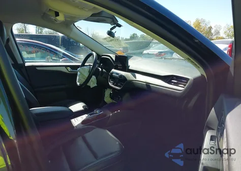 2022 Ford Escape Sel z USA, uszkodzony, nr VIN 1FMCU9H64NUA64889